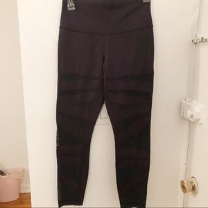 Lululemon mesh panel leggings